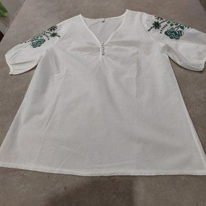 YOYI Women's Cotton Short Embroidered Sleeves w/V-Neckline Blouse - Size Medium
